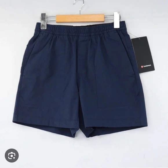 Bowline Short 5"
Stretch Cotton VersaTwill- True Navy - Picture 2 of 5